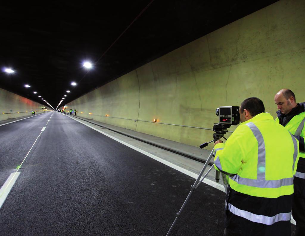 Tunnels lit by Schréder: the safest in the world! A safe tunnel is first and foremost a well-lit tunnel. Schréder is your trusted partner to manage your tunnel projects in the most efficient way.