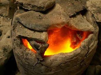 Sophisticated Stone Tools The creation of pottery reveals people s increasing skill in controlling fire.