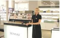targeting middle-class consumers [Prestige cosmetics] Sept.