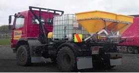 The first commercial ONEsystem built in New Zealand is built on an existing Mercedes Benz spreading truck refitted with a smaller hopper, a 2000 l water tank, a proprietary system for delivering very
