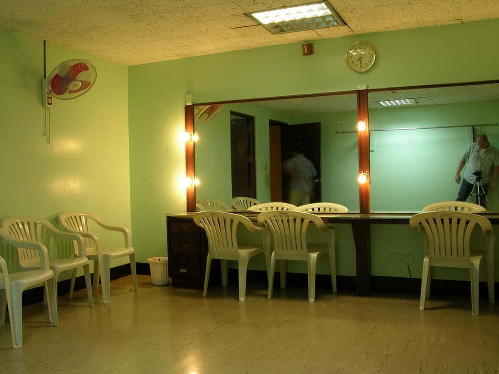 Dressing Room 201 To be used as either