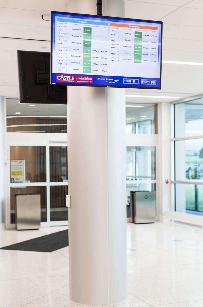 PACKAGE F Flight Info Displays F-1: Flight Information Displays (FIDS) $50/month Advertising space provided below flight arrival and departure information on 10 FIDS