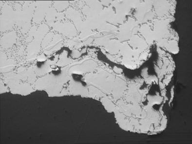 200µm Figure 14: Microstructure taken at the crack region with the presence of