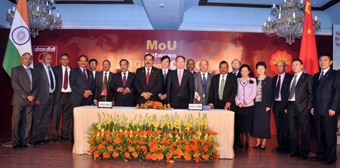 Shaping move-4 Secure alliance for new resource types Alliances Alliance with ConocoPhillip in Mar 12 for Deepwater & Shale gas MOU with CNPC for cooperation in hydrocarbon sector in June 12 MOU with