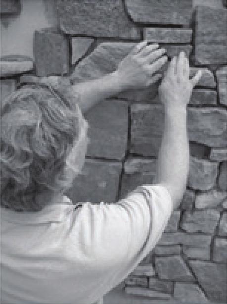 Allow enough time for the mortar to dry before applying the stone. 3. Start with the corners It s time to apply the stone. The scratch coat must be wet.