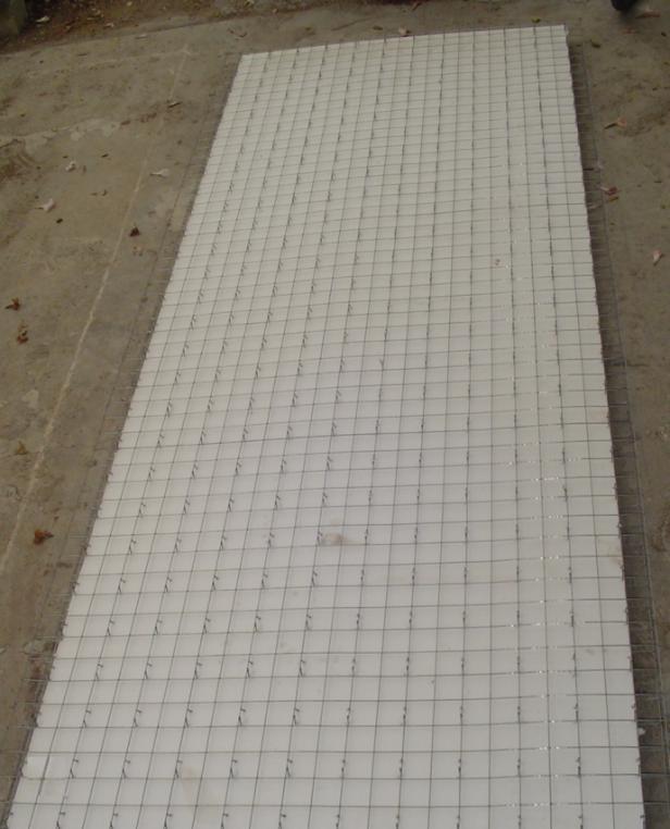 GUIDELINES/RECOMMENDATIONS FOR CONSTRUCTION Expanded polystyrene (EPS) is found to be an attractive component in the design of light weight panels EPS is an excellent material for home construction
