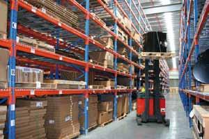accessories to improve workplace safety & protect your racking investment > From standard pallet weights of less than 1 Tonne, to specialized product