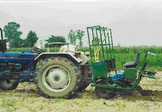 400 kg Field capacity : 5 to 6 acre per day Prime mover : PTO of a 35 to 50 hp tractor 3.1 Salient Features of Designed Sugarcane Cutter Planter 1.