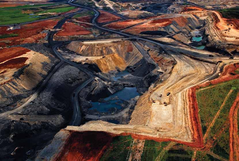 Delmas open-air coal mine, Republic of South Africa (26 10 S, 28 44 E). Yann Arthus-Bertrand / www.altitudephoto.
