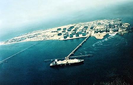 in 1971 Das Island, UAE Designed and built world s first full containment 9% Ni steel