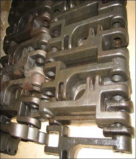 Flat link chain or round link chains can be used.