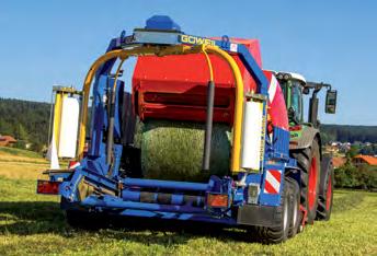 These areas are exactly where the G5040 truly shines: The bale is passed on from the baler to the mobile wrapping table.