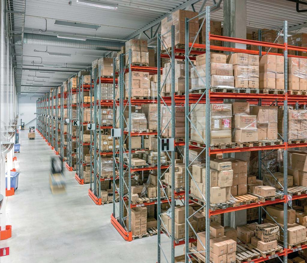 EAB PALLET RACKING ALFA EAB has a comprehensive standard range of pallet racking, in a variety of heights and lengths.