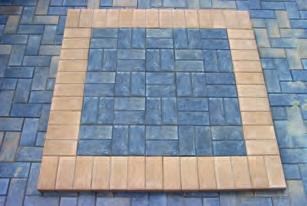 Cutting pavers for the infills is best left to last and can be done Laying Cutting with a bolster & hammer, block
