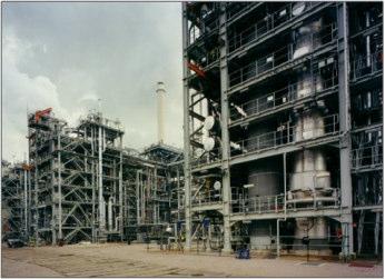 syngas yield (typically >2,600 Nm3 CO+H2 per ton feed), low oxygen consumption and low soot formation,