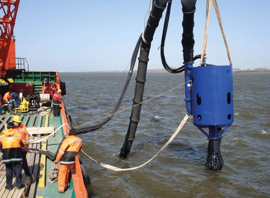 As such, it can be operated ashore or on board of a vessel receiving from or delivering water to a ship. Damen InvaSave 300 uses mechanical filtration and ultraviolet radiation.