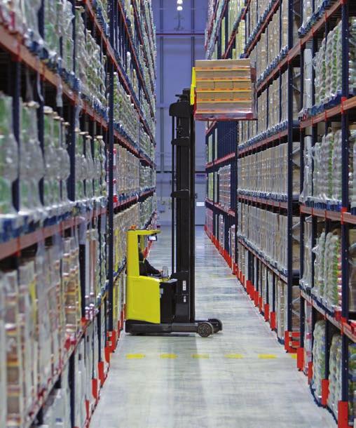 General Features Measurements and clearances Aisle In order to define the minimum free aisle width between loads it is necessary to ascertain the type and model of forklift truck.