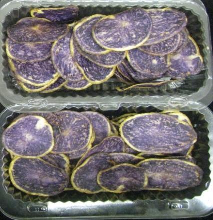 Specialty/Niche Market MN07112WB-1W/P (CO97227-2P/PW x CO972163P/PW) 1) A round oval white/purple skinned novelty potato with purple/cream flesh that makes a beautiful purple/cream colored potato