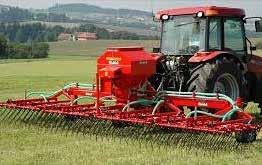 GRAZING MIXTURES CUTTING MIXTURES RENOVATION OVERSEEDING MIXTURE Specially formulated mixture of late tetraploid perennial ryegrass to extend the life of an existing sward maintaining productivity of