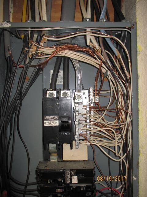 Page 7 of 23 Electrical (Continued) Basement Electric Panel Manufacturer: Square D Maximum Capacity: 200 Amps
