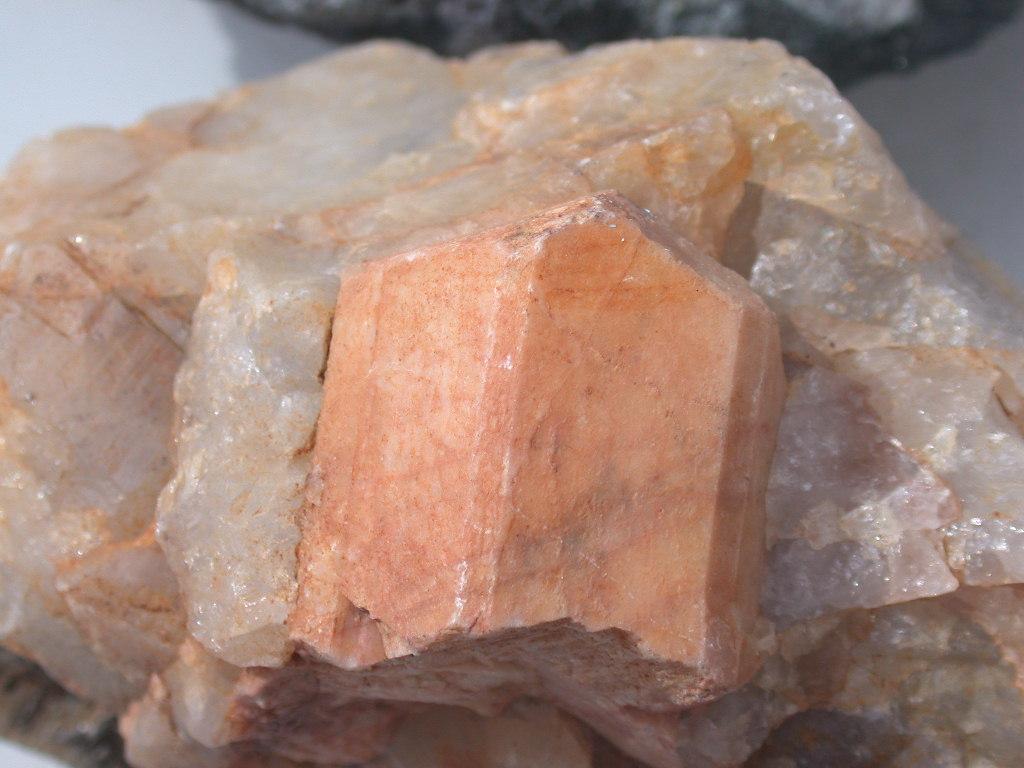 Minerals To Know Feldspar (Orthoclase) Cleavage Streak: