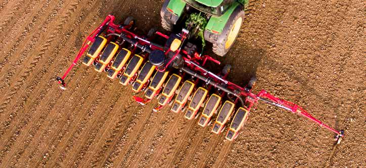 Drilling depth is easy to adjust with a lever that controls the relationship between carrying wheel and seed disc. The most usual condition before Tempo drilling is conventional soil tillage.