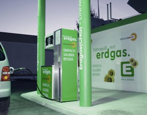 Austria: Sustainable biomethane for NGVs in Austria Actual CNG stations and NGVs situation Lack of interest of car dealers to sell NGVs More interest for gas filling stations owners to increase the