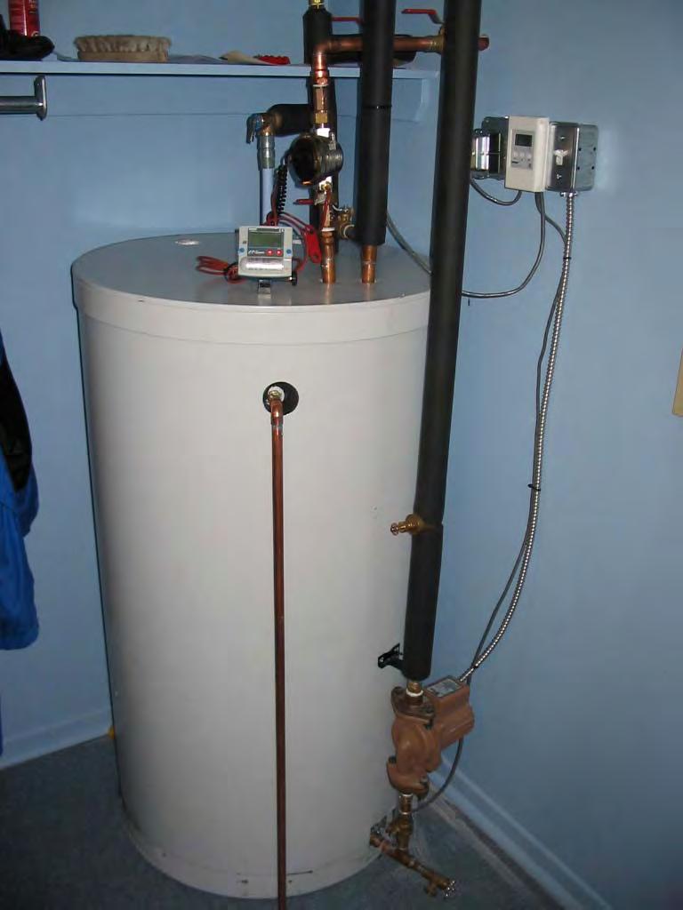 Heat Storage Tank Pump controller Storage tank with heat exchanger inside Solar circulation pump Often also has a drainback reservoir and a flow