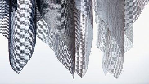 USING TEXTILES FOR REGULATING LIGHT AND HEAT The more open the architecture, the more important it is to direct the fall of light: Using the around 140 highly functional fabrics in Création Baumann s