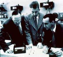 1954 AT&T Bell Labs unveils it new solar battery developed by Gerald Pearson,