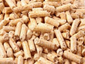 4) pellets Moisture content (wt%) 30-55 7-10 1-5 1-5 10-15 Calorific value (LHV, MJ/kg) 7-12 15-17 18 24