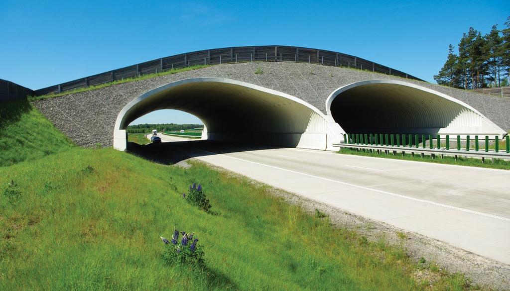 SuperCor A NEW GENERATION OF BRIDGES Multiple installation For multiple structure installations, the smallest clear spacing between adjacent structures should be sufficient for the placement and
