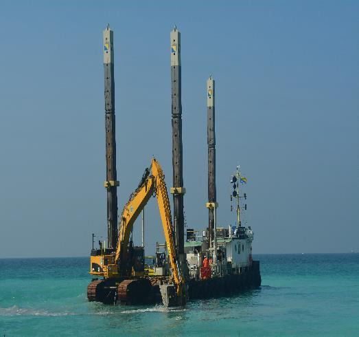 UAE: Zora Project Update Overall project progress is in line with plans for first gas in 1H 215 with a capacity of 4 mmscfd (6,65 boepd) Offshore Pipeline 9% complete Offshore