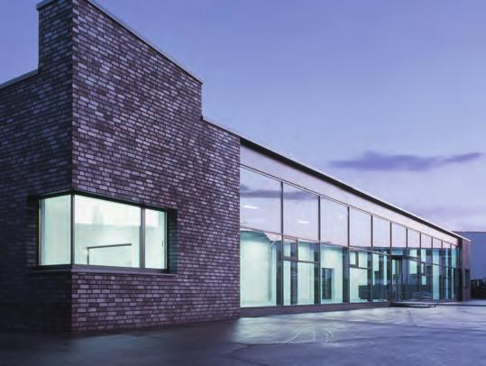 heroal the aluminium systems specialist Innovation, service, design, sustainability As a leading manufacturer of aluminium profile systems, heroal develops and manufactures perfectly integrated