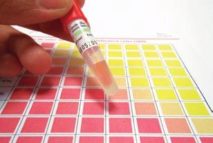 An easy readout can be carried out using the reference color chart (printed in the instructions for use) under a white light source.