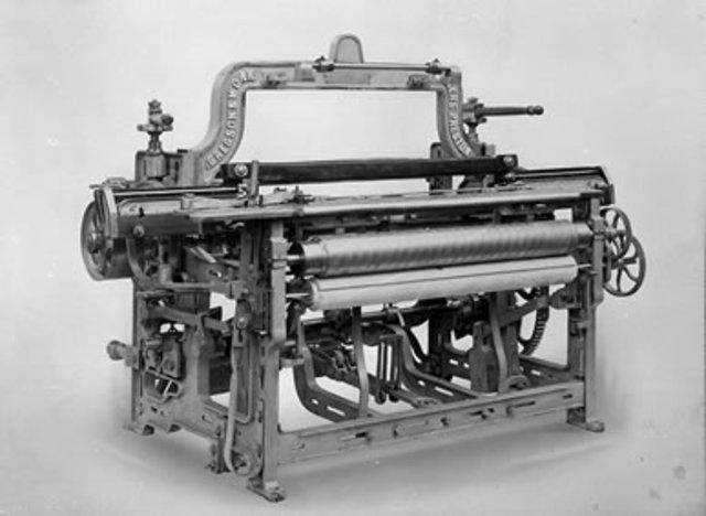 5. Power loom The first power loom, a mechanized loom powered by a drive shaft, was designed in 1784 by Edmund Cartwright and first built in 1785.