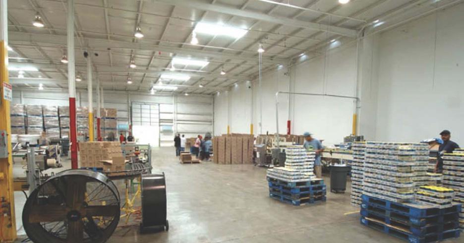 BUILDING 6 ± 36,094 SF Column Spacing: 49 x 27 ± 200 amp Ceiling Height: - 2 Dock Positions: