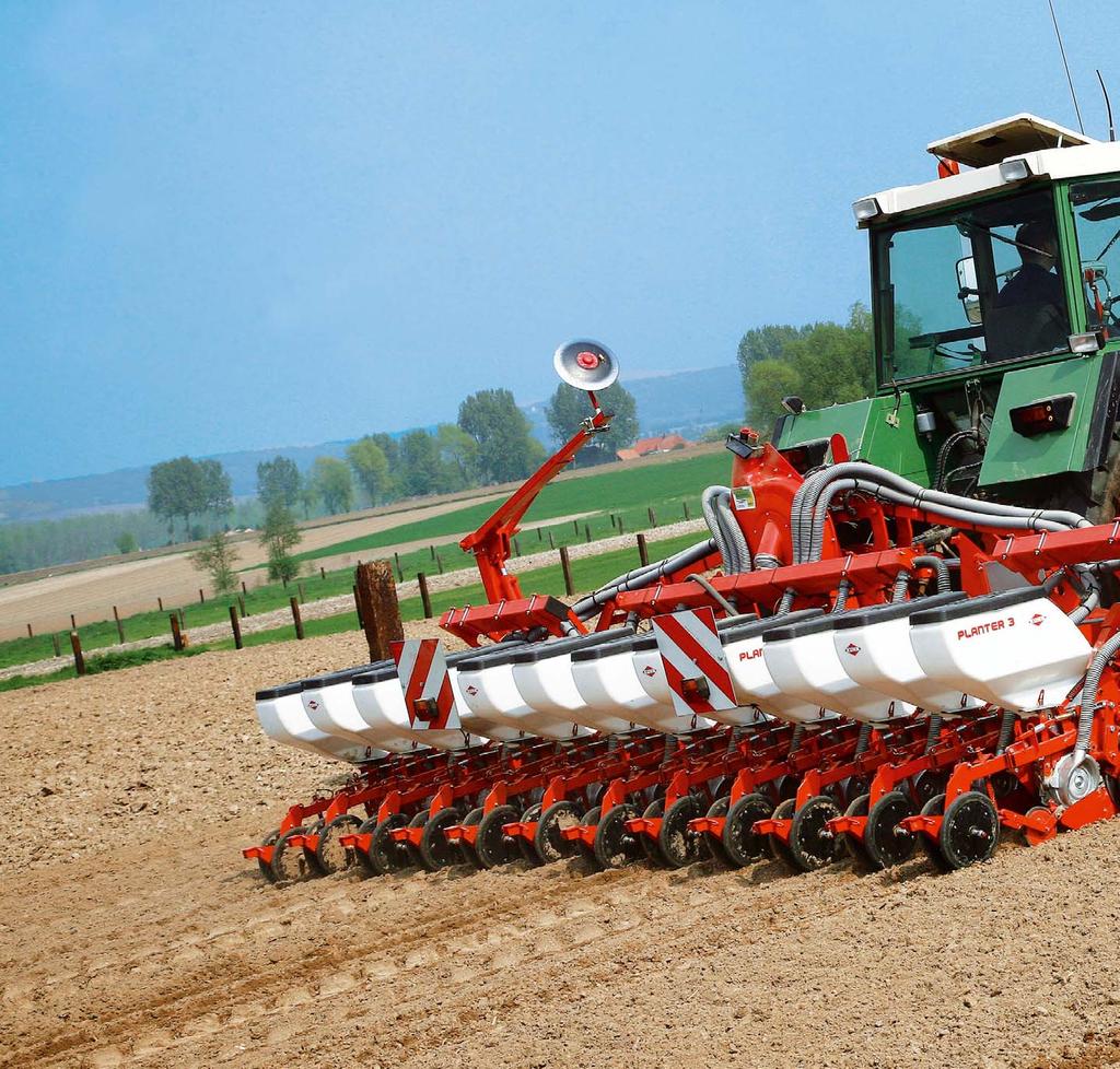 PLANTER 3 R FOLDABLE: IDEAL FOR LARGE FARMS PLANTER 3 R FOLDING: IDEAL FOR LARGE FARMS The folding PLANTER 3 has a road