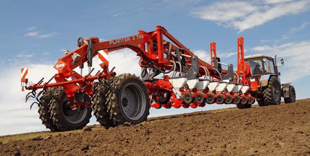 It is possible to adapt the machine in order to sow over 16 or 18 rows at a spacing of 70 cm.