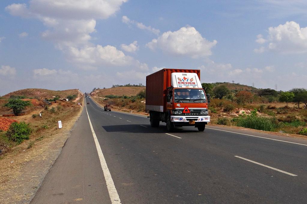 PRE GST INDIA Idling of Trucks A typical truck spent 20% of its run time at interstate checkposts.