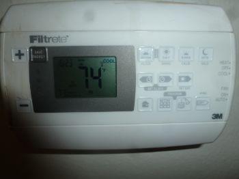 11. Thermostats Digital - programmable type.