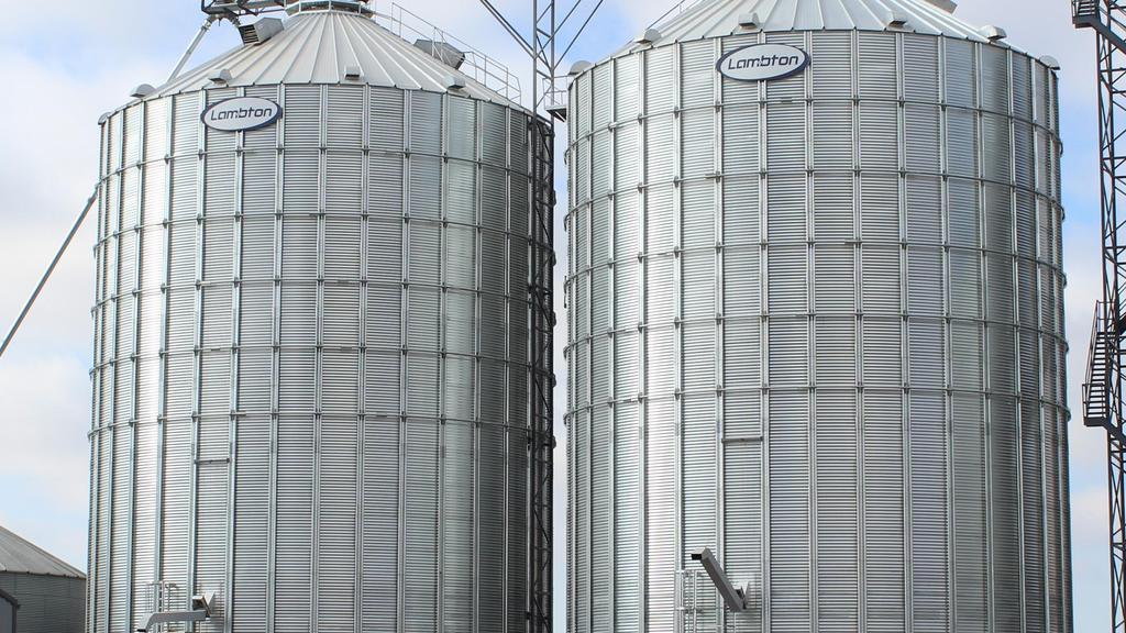 Commercial Silos Offering ultimate weather tight protection and impressive long term durability, Lambton s Farm and Commercial grain bins are the perfect solution for all your needs.