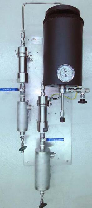 Application 4: Remove Oily Mist and Particles in Recycle Gas for Hydrogen Analysis in Refinery. - The traditional membrane filter carried-over oily mists.