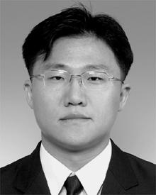 From 1996 to 2002, he was with Samsung Electronics, Kiheung, Korea, involved in the design of dynamic random access memory.