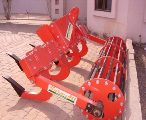 Chisel Plow/Plough with Clod Breaker We have full range of tine type plows/ ploughs suitable for 50 to 120 HP tractors to break hardpan at variable depths and soil pulverization.