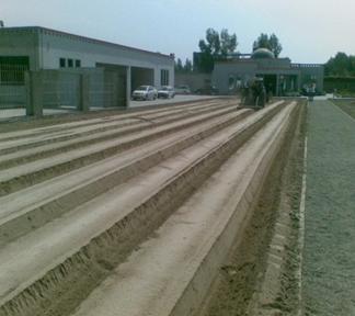 For this purpose, a raised bed maker is offered: Specifications: Depending upon tractor HP, required output and field size 1 to 4 beds machines are available.