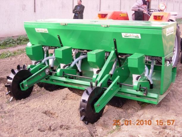 Raisedbed Precision Planter Raisedbeds Latest crop production process has moved on to Raisedbed farming, that offer following benefits: Provides moist soil to plants for consistent growth - NOT