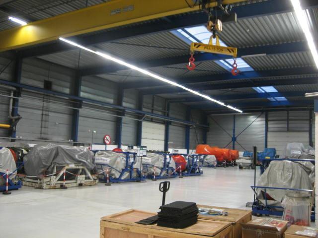 Storage facility Velsen (20 km North of AMS Airport) Overview and benefits Bonded facility with 24/7/365 AOG service including customs