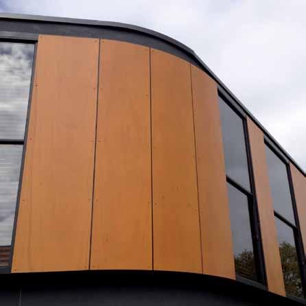 HORIZONTAL CURVE AND STRAIGHT PANEL CURVE This curve system works with a flat ProdEX panel which is fitted to the curved façade during the work itself.