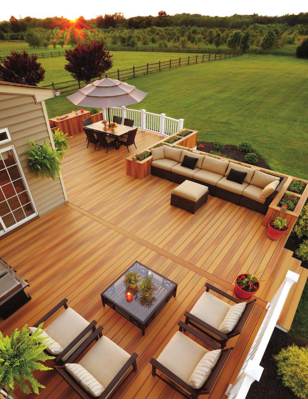 Our Siesta Hardwoods Collection decking features variegated, non-repeating wood grain that allows you to create your own custom outdoor oasis.